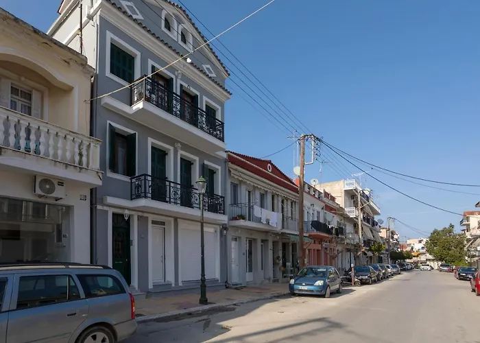 Evia\'S Apartment - New Apartment In Town!